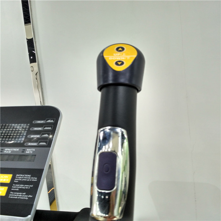 Cyclette Ellittica Commerciale - Home Gym Trainer recensione e prezzo