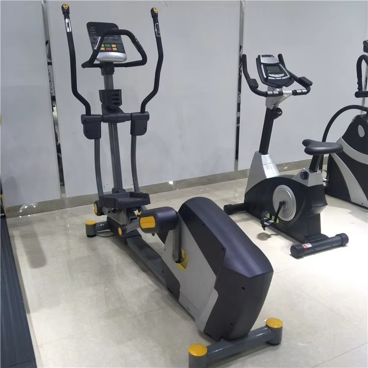 Cyclette Ellittica Commerciale - Home Gym Trainer recensione e prezzo